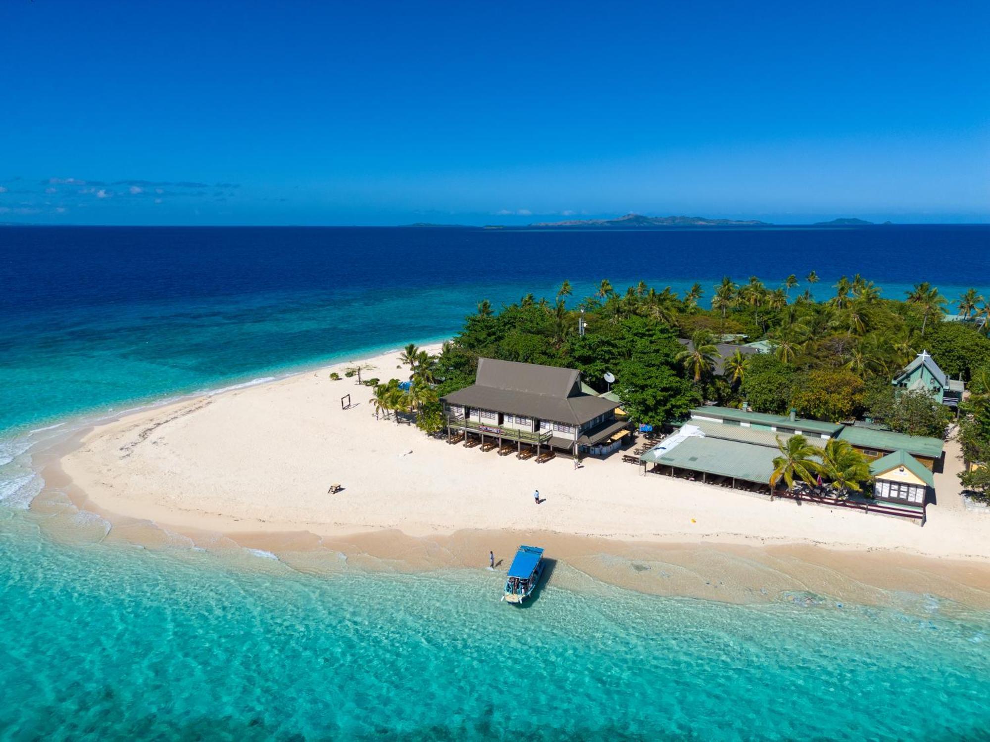 Beachcomber Island Resort Exterior photo